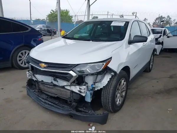 2GNAXHEV1J6212103 2018 CHEVROLET EQUINOX - Image 2