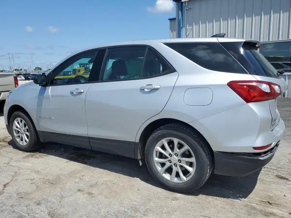 2GNAXHEV1J6245022 2018 CHEVROLET EQUINOX - Image 2