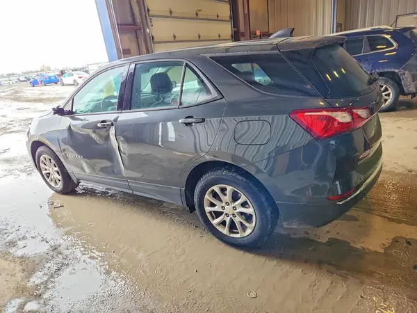 2GNAXHEV1J6303002 2018 CHEVROLET EQUINOX - Image 2