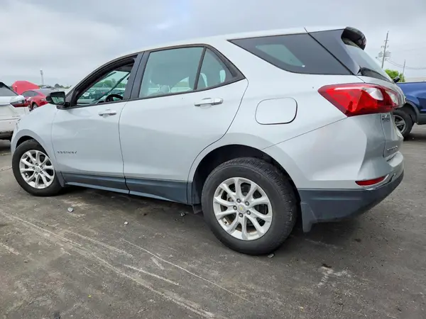 2GNAXHEV1J6320401 2018 CHEVROLET EQUINOX - Image 2