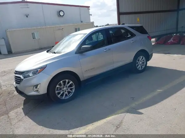 2GNAXHEV1K6182019 2019 CHEVROLET EQUINOX - Image 2