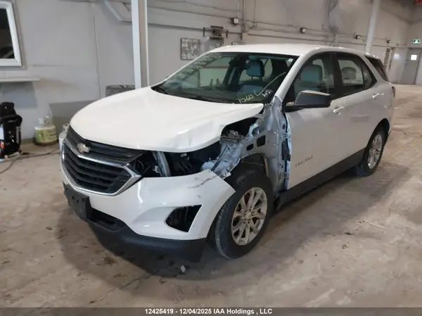 2GNAXHEV1M6126083 2021 CHEVROLET EQUINOX - Image 2