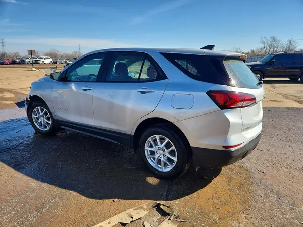 2GNAXHEV1N6106224 2022 CHEVROLET EQUINOX - Image 2