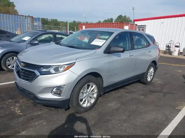 2GNAXHEV2J6126914 2018 CHEVROLET EQUINOX - Image 2
