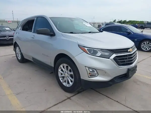 2GNAXHEV2J6137833 2018 CHEVROLET EQUINOX - Image 1