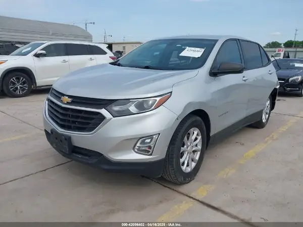 2GNAXHEV2J6137833 2018 CHEVROLET EQUINOX - Image 2