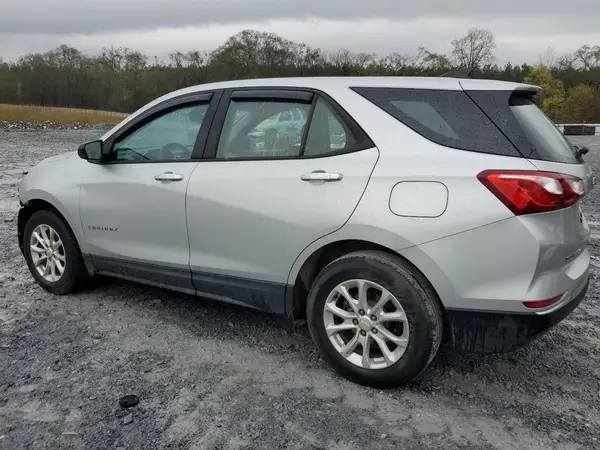 2GNAXHEV2J6200588 2018 CHEVROLET EQUINOX - Image 2
