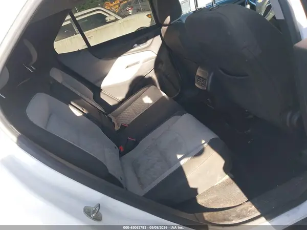 2GNAXHEV2J6214605 2018 CHEVROLET EQUINOX - Image 8