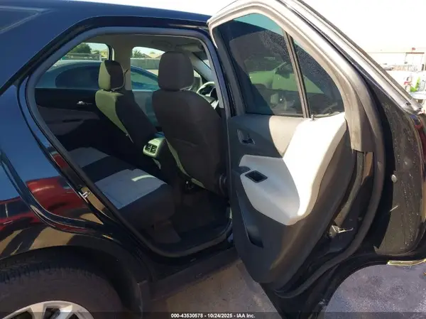 2GNAXHEV2J6230027 2018 CHEVROLET EQUINOX - Image 8