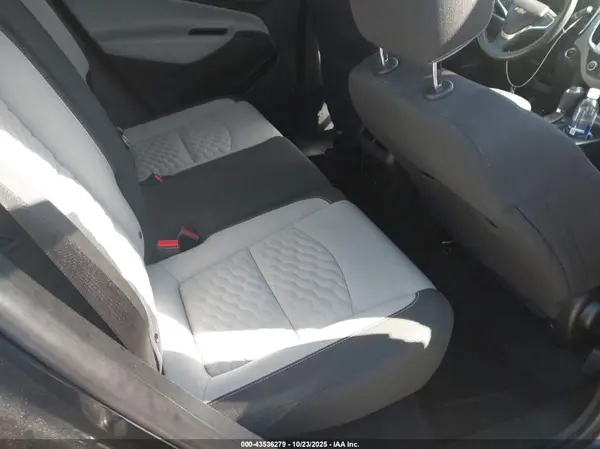 2GNAXHEV2J6271810 2018 CHEVROLET EQUINOX - Image 8