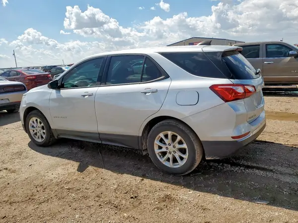 2GNAXHEV2J6286775 2018 CHEVROLET EQUINOX - Image 2