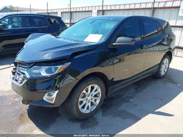 2GNAXHEV2J6303459 2018 CHEVROLET EQUINOX - Image 2