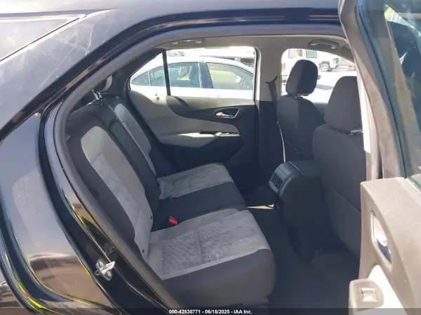 2GNAXHEV2J6336073 2018 CHEVROLET EQUINOX - Image 8