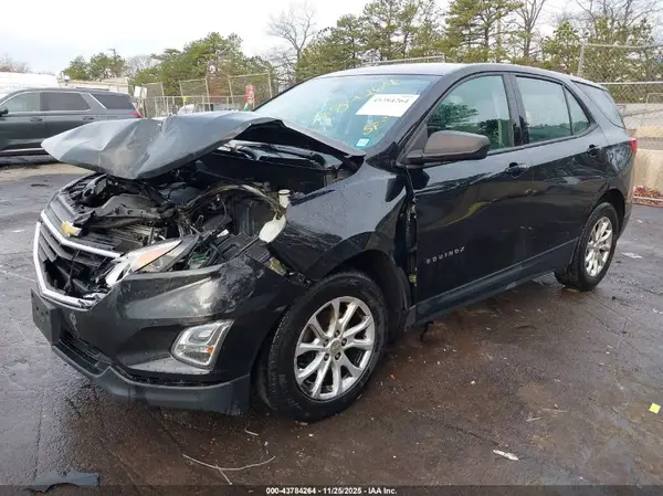 2GNAXHEV2K6203296 2019 CHEVROLET EQUINOX - Image 2