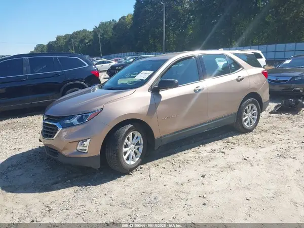 2GNAXHEV2K6274367 2019 CHEVROLET EQUINOX - Image 2