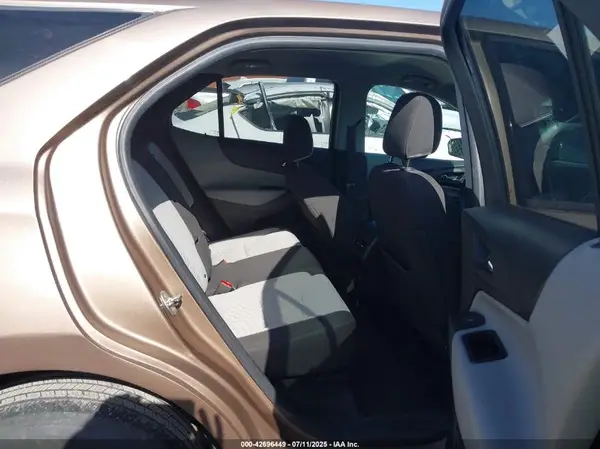 2GNAXHEV2K6297843 2019 CHEVROLET EQUINOX - Image 8