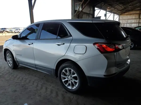 2GNAXHEV2L6120307 2020 CHEVROLET EQUINOX - Image 2