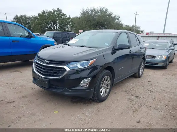 2GNAXHEV2L6268070 2020 CHEVROLET EQUINOX - Image 2