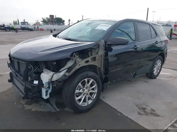 2GNAXHEV2M6151574 2021 CHEVROLET EQUINOX - Image 2