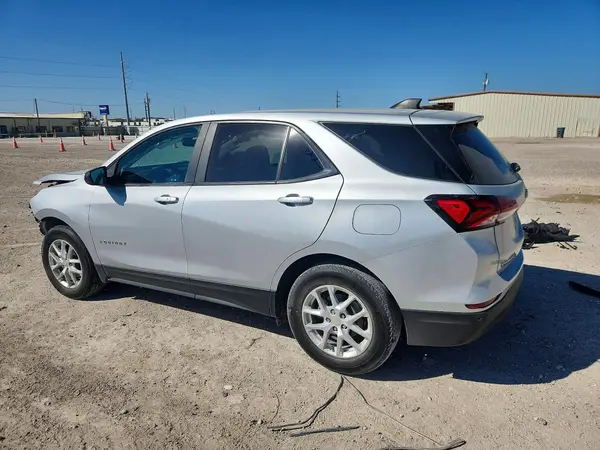 2GNAXHEV2N6102392 2022 CHEVROLET EQUINOX - Image 2