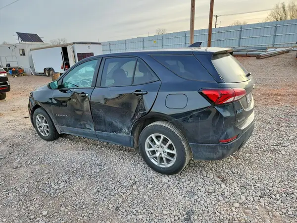 2GNAXHEV2N6136171 2022 CHEVROLET EQUINOX - Image 2
