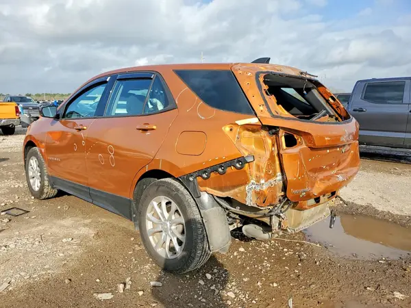 2GNAXHEV3J6126209 2018 CHEVROLET EQUINOX - Image 2