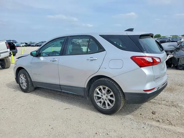 2GNAXHEV3J6136061 2018 CHEVROLET EQUINOX - Image 2