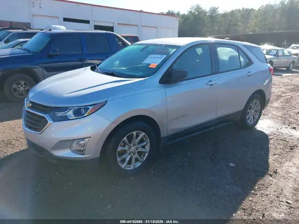 2GNAXHEV3J6163082 2018 CHEVROLET EQUINOX - Image 2