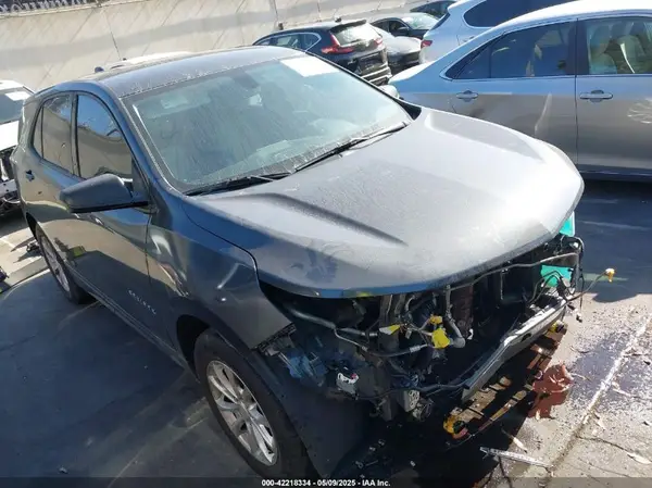 2GNAXHEV3J6209820 2018 CHEVROLET EQUINOX - Image 1