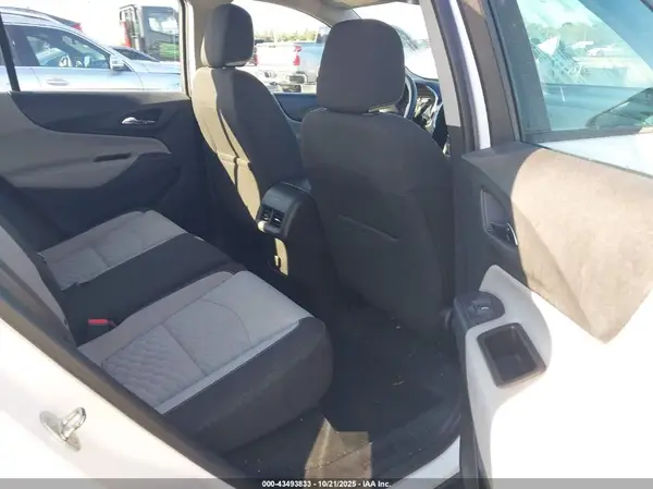 2GNAXHEV3J6215116 2018 CHEVROLET EQUINOX - Image 8