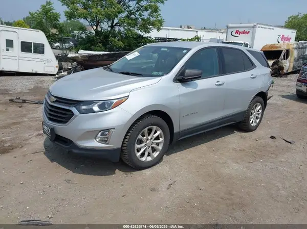 2GNAXHEV3J6228769 2018 CHEVROLET EQUINOX - Image 2