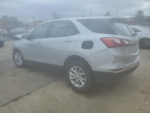 2GNAXHEV3J6278362 2018 CHEVROLET EQUINOX - Image 2