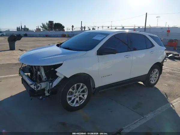 2GNAXHEV3J6300991 2018 CHEVROLET EQUINOX - Image 2
