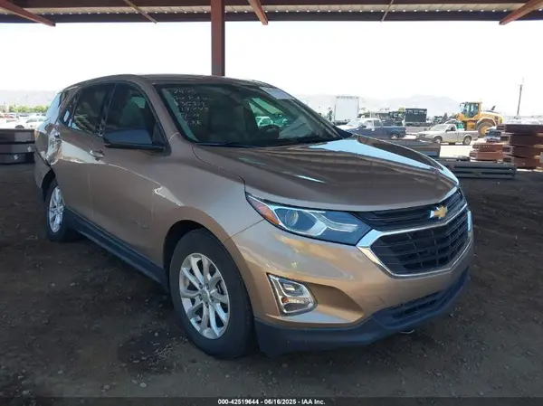 2GNAXHEV3K6118743 2019 CHEVROLET EQUINOX - Image 1