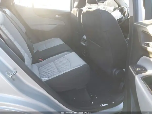 2GNAXHEV3K6119231 2019 CHEVROLET EQUINOX - Image 8
