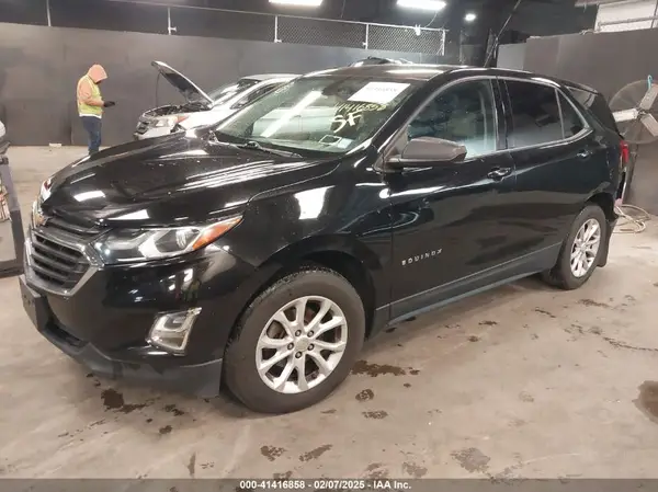 2GNAXHEV3K6252166 2019 CHEVROLET EQUINOX - Image 2