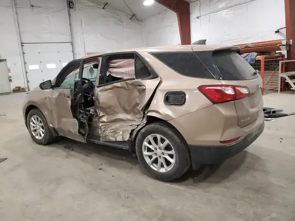 2GNAXHEV3K6267802 2019 CHEVROLET EQUINOX - Image 2