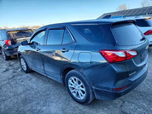 2GNAXHEV3K6288939 2019 CHEVROLET EQUINOX - Image 2