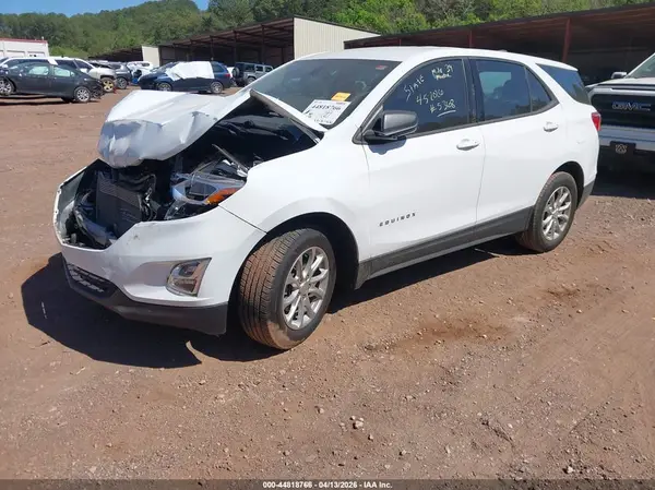 2GNAXHEV3K6303603 2019 CHEVROLET EQUINOX - Image 2