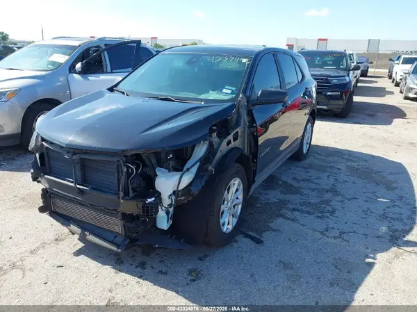 2GNAXHEV3L6111700 2020 CHEVROLET EQUINOX - Image 2