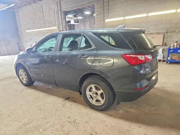 2GNAXHEV3L6234557 2020 CHEVROLET EQUINOX - Image 2