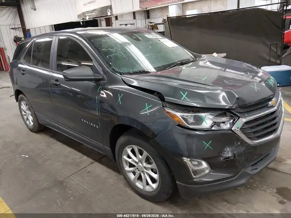 2GNAXHEV3L6266733 2020 CHEVROLET EQUINOX - Image 1