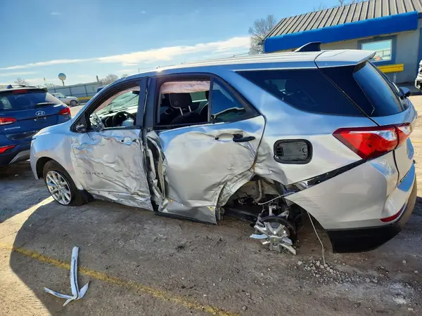 2GNAXHEV3M6139479 2021 CHEVROLET EQUINOX - Image 2