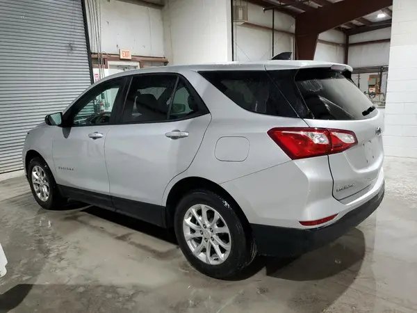 2GNAXHEV3M6157335 2021 CHEVROLET EQUINOX - Image 2