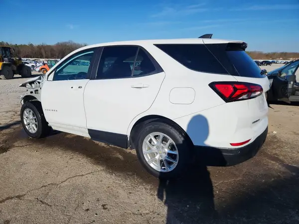 2GNAXHEV3N6134607 2022 CHEVROLET EQUINOX - Image 2