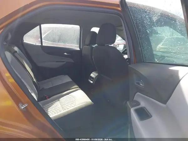 2GNAXHEV4J6108673 2018 CHEVROLET EQUINOX - Image 8