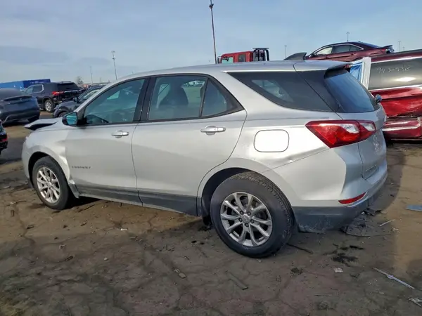 2GNAXHEV4J6202455 2018 CHEVROLET EQUINOX - Image 2