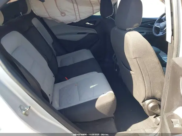2GNAXHEV4J6203685 2018 CHEVROLET EQUINOX - Image 8