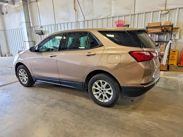 2GNAXHEV4J6218798 2018 CHEVROLET EQUINOX - Image 2