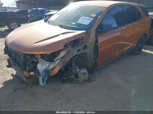 2GNAXHEV4J6258556 2018 CHEVROLET EQUINOX - Image 2
